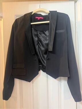 Wilfred Black Satin-Lapel Cropped Blazer